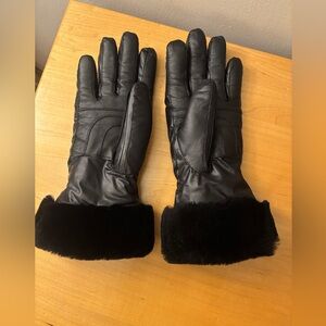 UGG Faux Fur Trim Lined Gloves